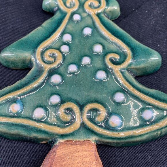 Art Pottery Christmas Tree Christmas Ornament Trivet Decor 6" Tall FLAW - Picture 3 of 8